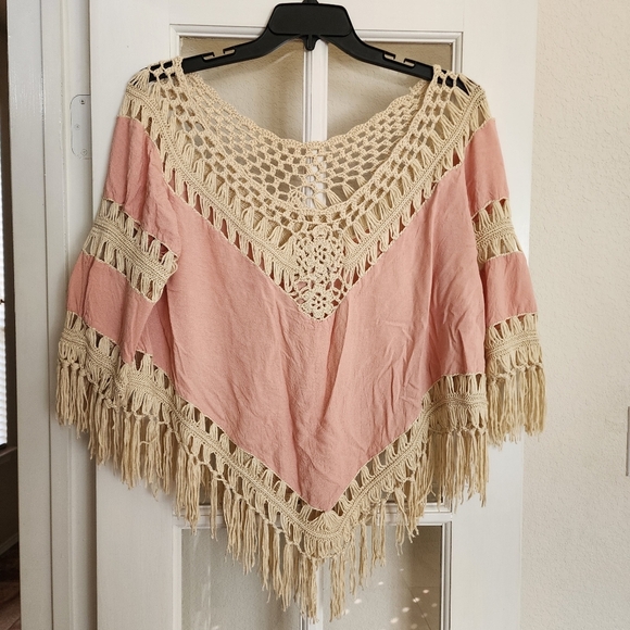 Umgee Tops - Umgee Boho Crochet Fringe Pink Cream Lace Trim Large Festival Poncho Blouse